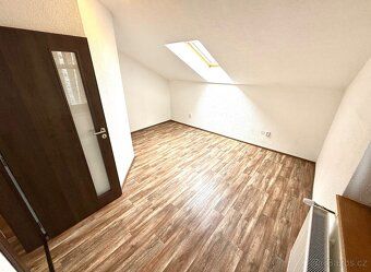 Rent newly renovated apartment flat of 4 room layout