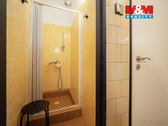 We offer for sale a multifunctional property with usable area of 64 sqm