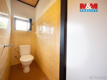 We offer for sale a multifunctional property with usable area of 64 sqm