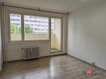 Pronájem bytu 3+kk, Praha 4 – Krč | 3 balkony | nezařízenýPr
