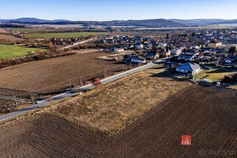 Prodej, pozemky/komerční, 1173 m2, Újezd, Beroun [ID 79321]
