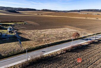 Prodej, pozemky/komerční, 1173 m2, Újezd, Beroun [ID 79321]
