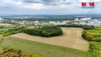Nabízíme k prodeji pozemek o výměře 11 093 m² v katastrálním