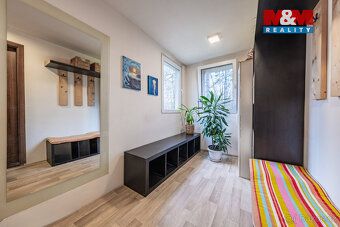 Looking for peaceful living in beautiful countryside with view of forest and river?