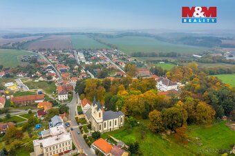 Výhradně nabízíme k prodeji rodinný dům s komerčním prostore