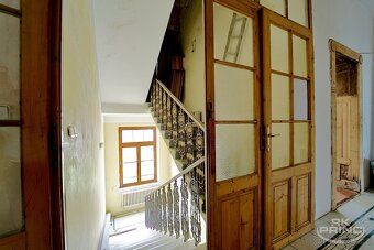 Unique investment opportunity: 6 apartments + studio in quiet location Litoměřice