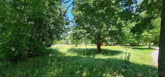 We offer for sale a beautiful large plot of land on the banks of the Vltava in