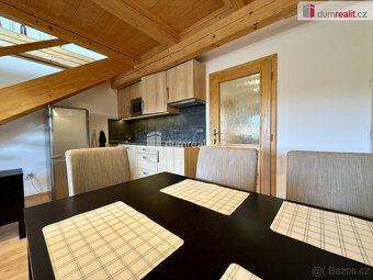 Refundable deposit of 2x monthly rent. Real Estate Agency commission is 1x monthly rent.