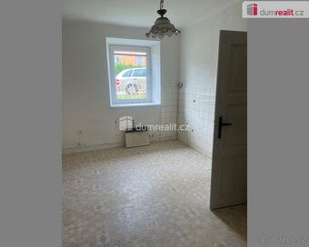 Dumrealit.cz will mediate possible sale of family house with outbuildings located in old…
