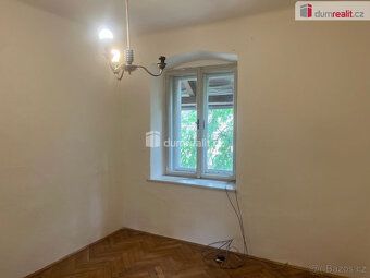 Dumrealit.cz will mediate possible sale of family house with outbuildings located in old…