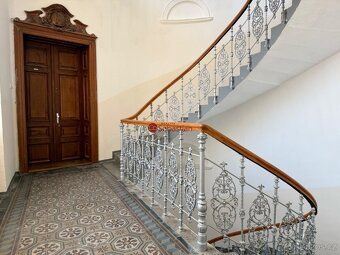 We offer for rent representative office space of in