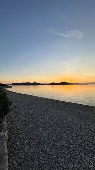Thinking about buying a mobile home by the sea with immediate rental return?
