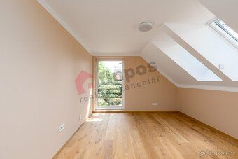 We offer for rent an exceptional, newly completed family house of 5+kk layout and total floor…