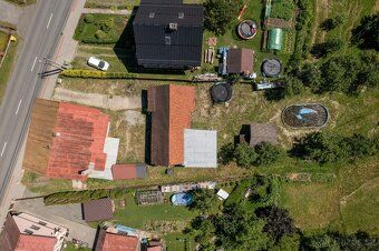 We offer for sale a family house with construction land (possibility of more), field - approx.
