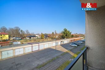 Nabízíme k prodeji byt 3+kk s lodžií, garáží a vlastní zahra