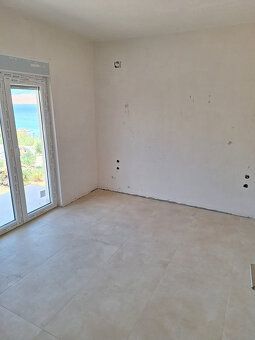 LaHoREAL.eu offers for sale two-room apartment (A8) with area of 50 m2 on 2nd floor new…
