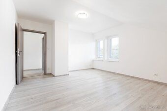We offer for sale an exceptional family house after complete reconstruction