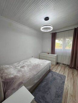 We offer for sale a family house in the village of Tovariševo, located in a peaceful rural…