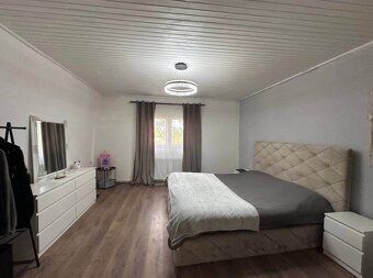 We offer for sale a family house in the village of Tovariševo, located in a peaceful rural…
