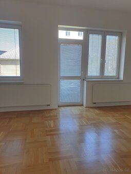 Nabízíme k pronájmu pěkný cihlový byt 3+kk po rekonstrukci, 