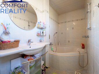 We offer for sale family house No. 488 in the village of Hať, on Sportovců Street, which…