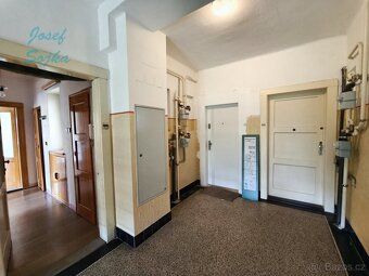 Looking for a sunny and quiet apartment that you can renovate according to your own ideas?