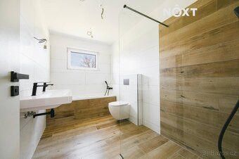 Nabízíme k prodeji moderní novostavbu rodinného domu – dřevo