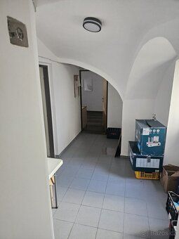 I offer commercial premises for rent. Located at Kaplického Square in Masná Street No.
