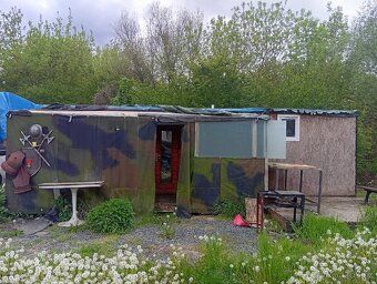 I am selling my insulated prefab garden cottage measuring 7x3 meters.
