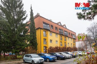 Exkluzivně nabízíme k prodeji světlý podkrovní byt 2+kk v os