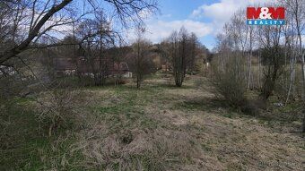 Nabízíme k prodeji komerční pozemek o velikosti 1998 m² v Př
