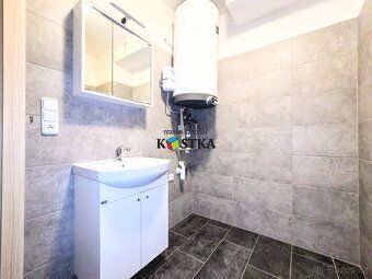 In exclusive representation of the owner we offer for rent a very nice apartment in new…