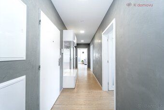 We offer for sale a beautiful, bright and modern apartment of 4+kk in demand location at U Sklepů in Kyjov.