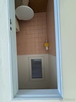 I am offering for sale a spacious 3BR apartment in private ownership of 