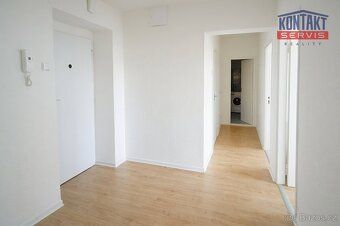 Ev.č. MR-8119 Nabízíme vám k pronájmu světlý a prostorný byt