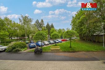 Nabízíme k prodeji byt 3+1 o užitné ploše 66 m² v Karlových 