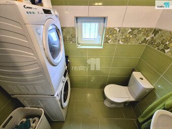In exclusive representation of the owner I offer for sale a family house with an area of 4 +…
