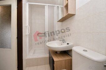 We offer for rent a spacious apartment of layout 2+1 and area c