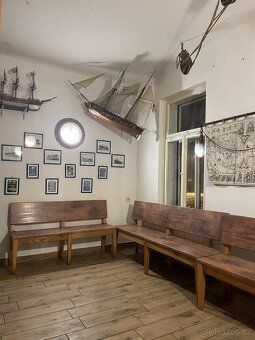 Looking for a place for your business with soul and great address? In