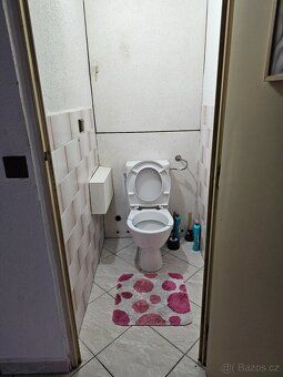 Pokoj k nastěhování (od 1. 7. 2026, případně už 15. 6.)
Upří