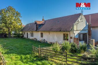 We offer for sale a detached family house in a quiet part of the village Bosin.