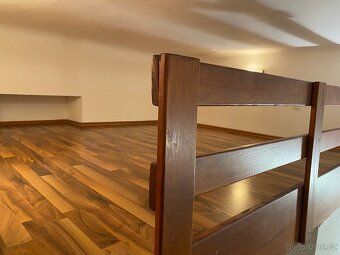 OWNER OF RECONSTRUCTED HOUSE RENTS IMMEDIATELY ATTACHED APARTMENT 1+KK