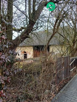 The property is located in the village of Bernartice on the corner of Táborská and Lukešova streets.