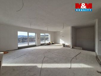 K prodeji rodinný dům ve výstavbě o dispozici 6+kk, který se