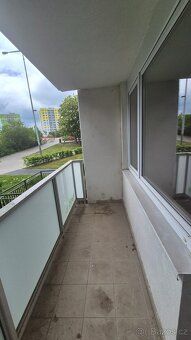 Cooperative offers for rent non-residential space of 14.6 m² + loggia in ground floor of…