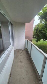 Cooperative offers for rent non-residential space of 14.6 m² + loggia in ground floor of…