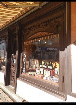 Nabizim pronajem obchodnich prostor, v historickem centru me