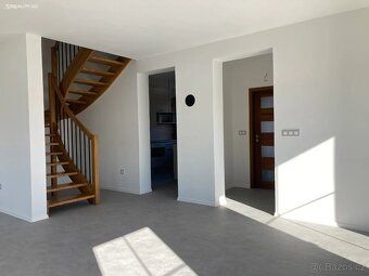 I am offering for sale a newly built family house 5+1 with floor area of 130 m² and land plot…