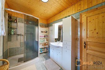 I am exclusively offering for sale a unique Canadian log cabin built in 2007, located in the…