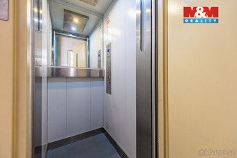 Nabízíme k prodeji krásný, světlý a velmi příjemný byt 2+1 v